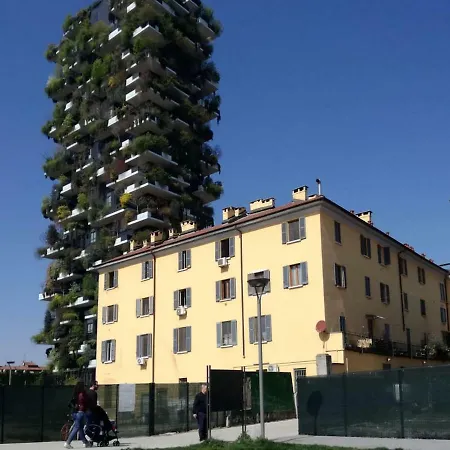 King'S House Bosco Verticale Unicredit Tower Gaeaulenti Milan Extérieur photo